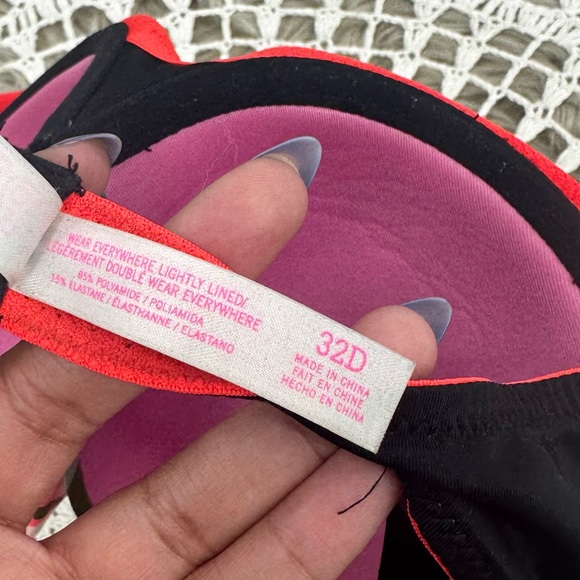 Victoria’s Secret Pink Bra Bundle Size 32D - Picture 9 of 9